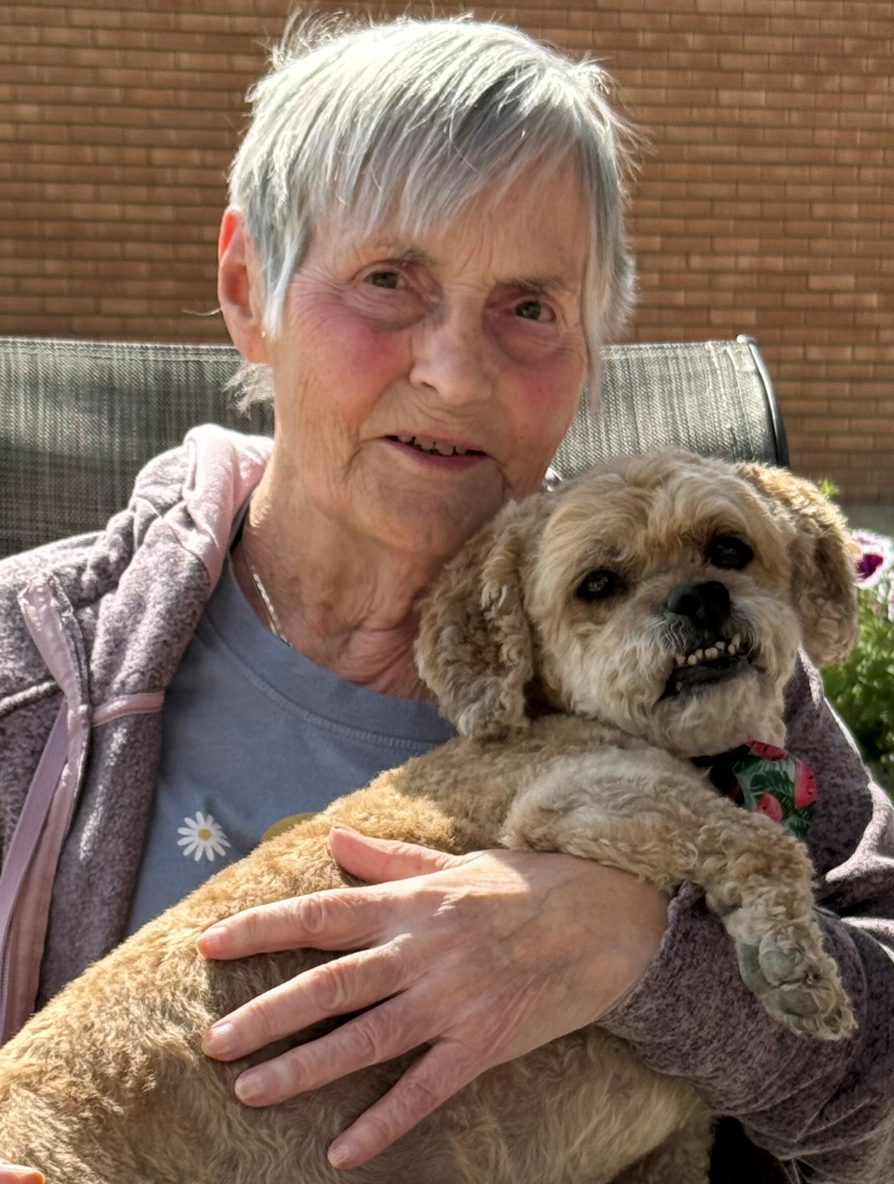 Patricia (Pat)  Warburton